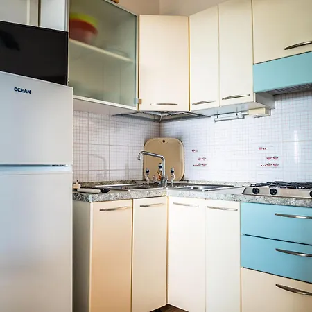 In Near Tennis Court Apartman Bibione