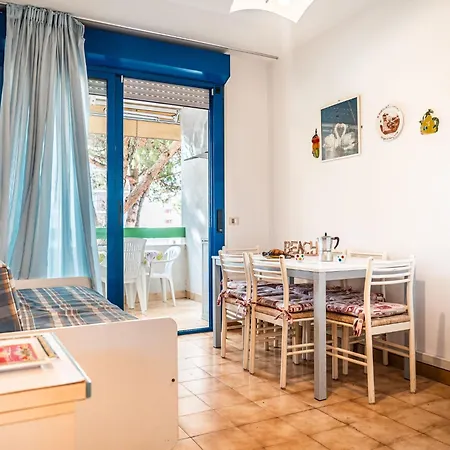 In Near Tennis Court Apartman Bibione