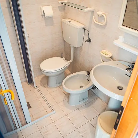 Apartman In Near Tennis Court *